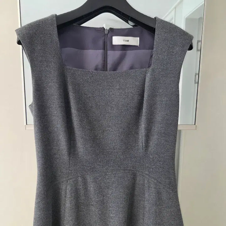 [BUNJANG] 11AM Square Neck Gray Long Dress / 11AM 스퀘어넥그레이 원피스