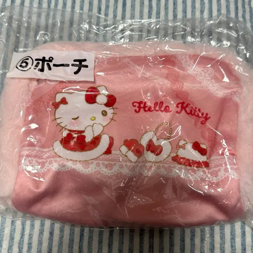 [BUNJANG] Hello Kitty Kuji Pouch / 헬로키티 쿠지 파우치