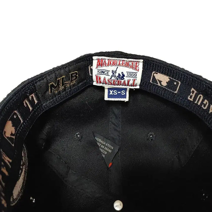 [SOLD OUT] 엠엘비 정품 뉴욕양키즈 모자 K-177