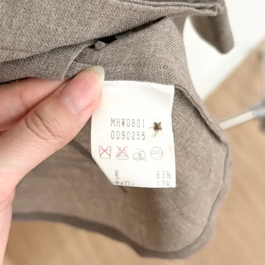 [BUNJANG] Margaret Howell Stone Linen Short Sleeve Button Shirt / 마가렛 호웰 스톤 린넨 숏 슬리브 버튼 셔츠