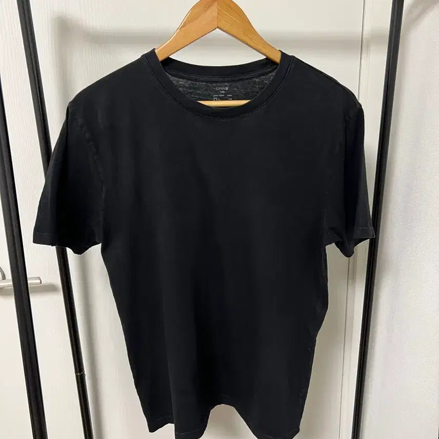 [BUNJANG] Black Short-Sleeve T-Shirt / 검정색 반팔 티셔츠 1149