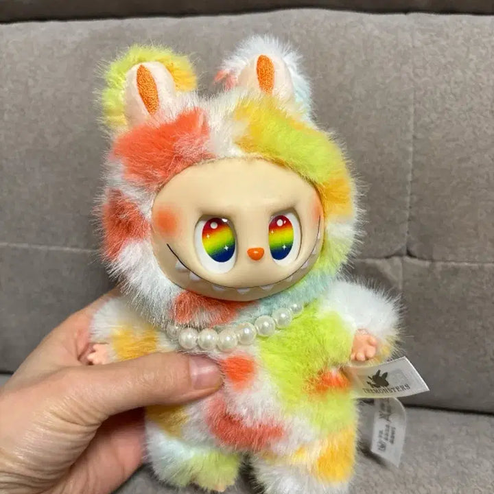 [BUNJANG] Labubu Rainbow Figure / 락더유니버스 비슷한 정품 라부부 키링