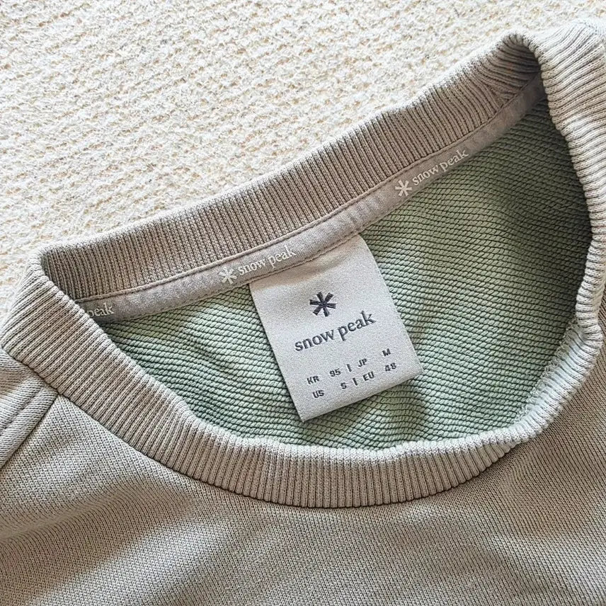 [BUNJANG] Snowpeak Crewneck Sweatshirt / 스노우피크 크루탑 / 판매
