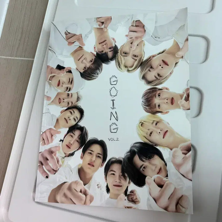 [BUNJANG] SEVENTEEN Going Vol.2 Photobook / 세븐틴 고잉 Vol.2 화보집