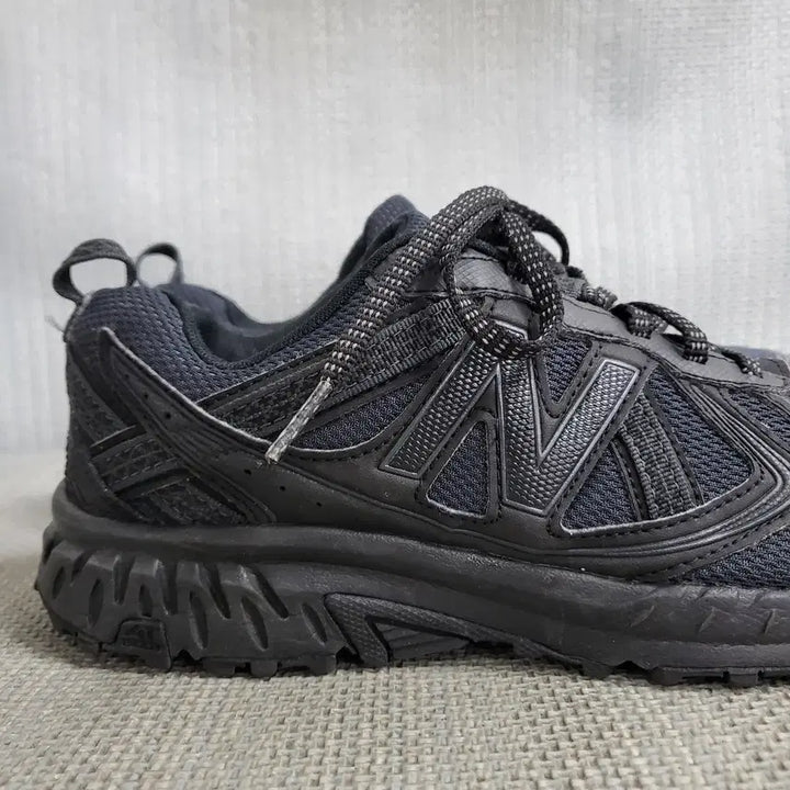 [SOLD OUT] 뉴발란스 410 운동화 235