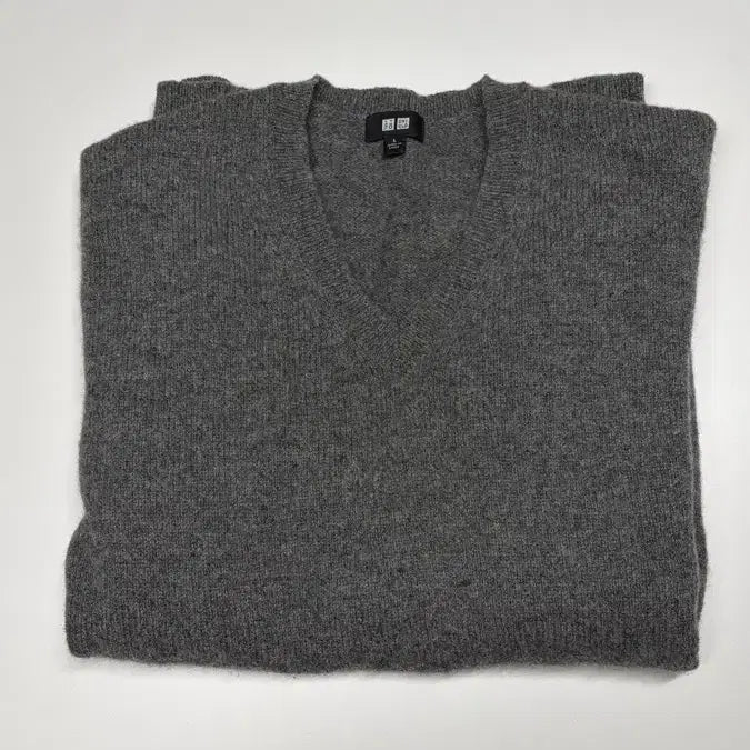 [BUNJANG] Uniqlo V-Neck Wool Knit Gray / 유니클로 V넥 울니트 그레이