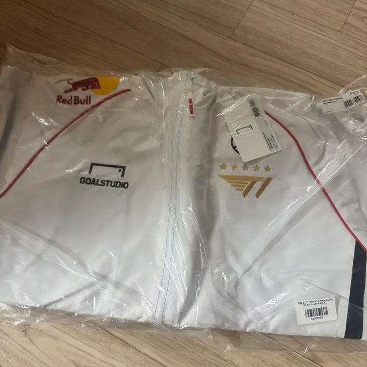 [BUNJANG] T1 2024 Worlds 5-Star Uniform Jacket XL / T1 티원 24 월즈 5성 유니폼 반팔 져지 XL(미개봉 새상품)