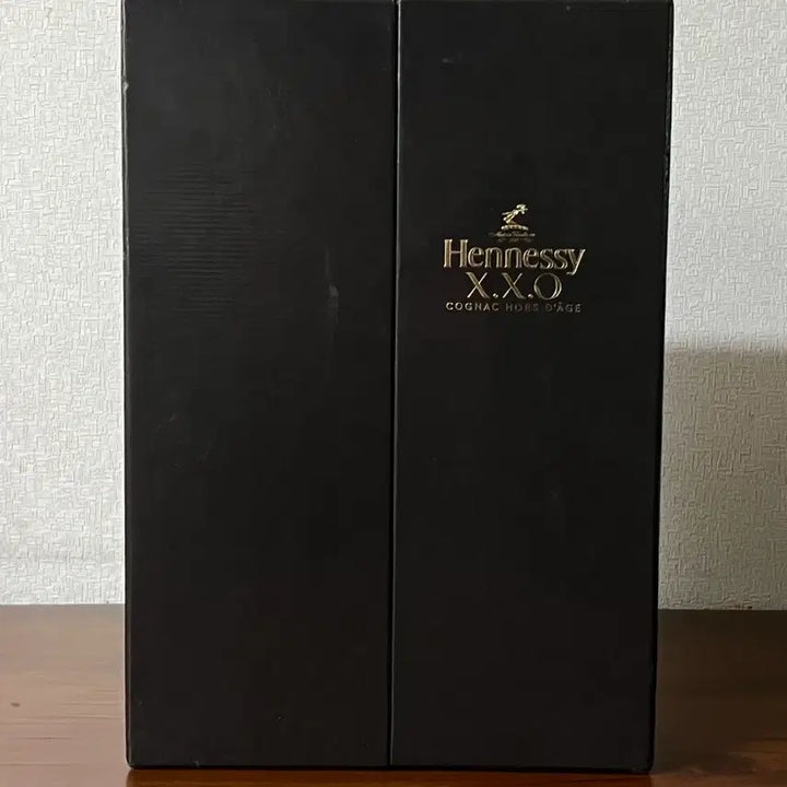 [BUNJANG] Hennessy XXO Empty Bottle and Case / 헤네시 XXO 공병 및 케이스