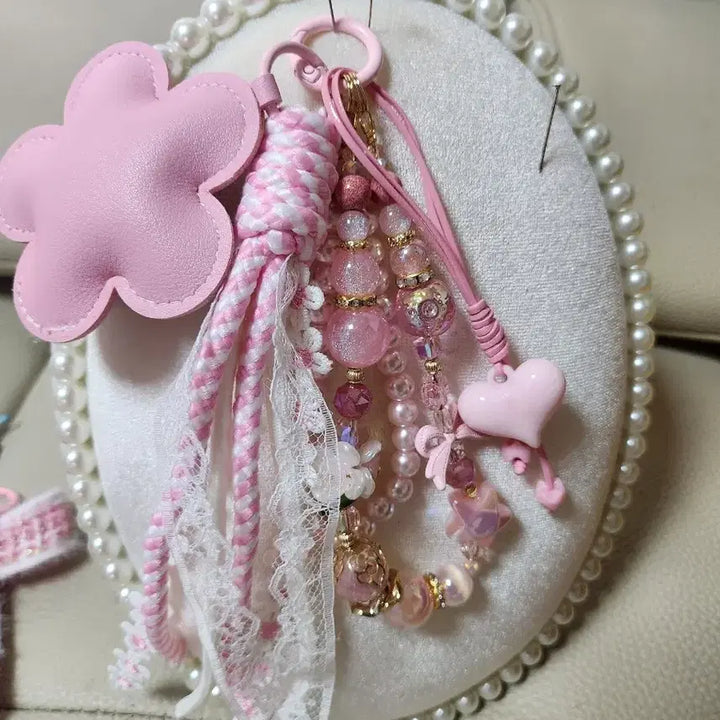 [BUNJANG] Handmade Pink Heart Charm Keychain with High-Quality Beads / 핸드메이드 핑크 하트 키링 참 장식(고퀄 구슬)