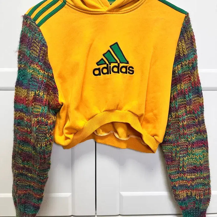 [BUNJANG] Adidas Custom Knit Hooded Crop Top / 아디디스 니트 커스텀 후드 크롭티