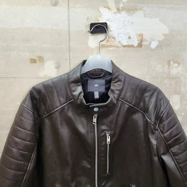 [SOLD OUT] (XXL)에이치앤엠 정품 남성 페이크레더 블루종/110/상태좋음
