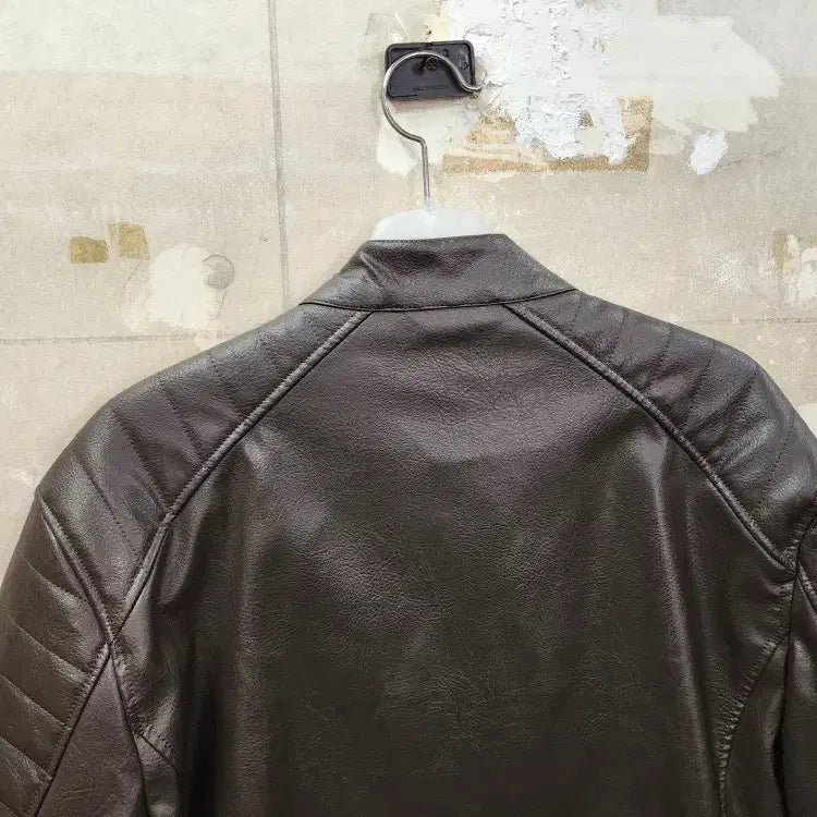 [SOLD OUT] (XXL)에이치앤엠 정품 남성 페이크레더 블루종/110/상태좋음