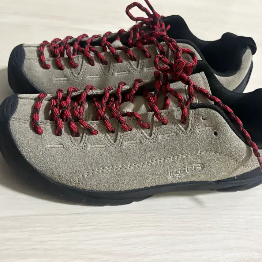 [BUNJANG] Keen Jennifer Sneakers - Beige - 250mm / 킨 재니퍼 스니커즈 250