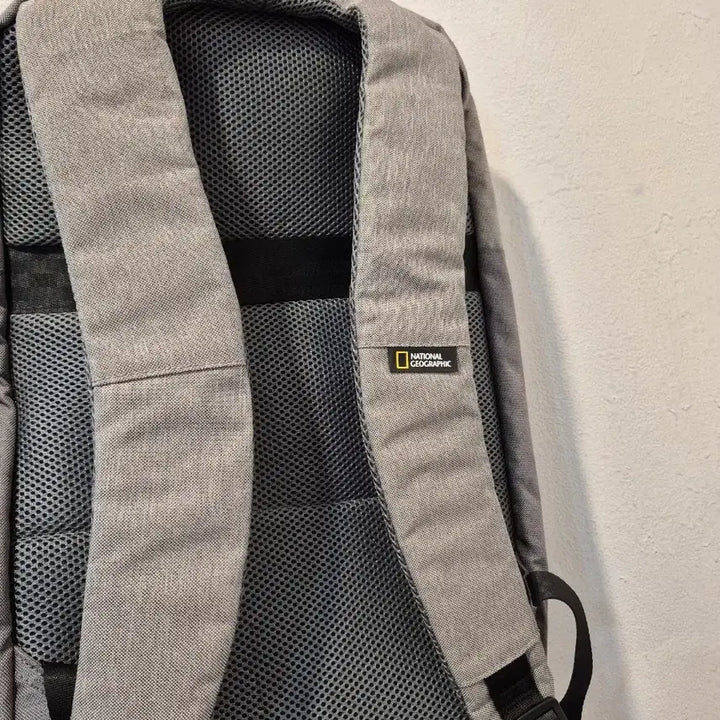 [BUNJANG] National Geographic Backpack Gray / 내셔널지오그래픽 백팩 회색