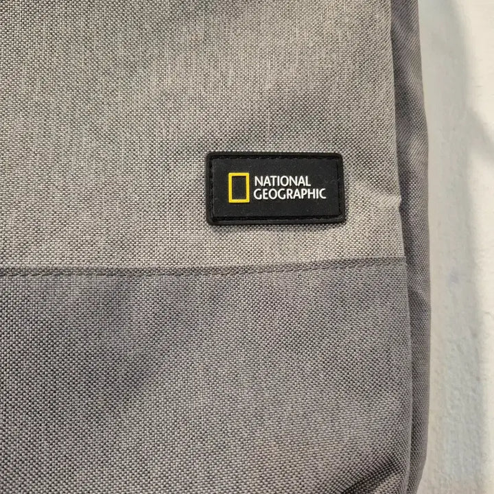 [BUNJANG] National Geographic Backpack Gray / 내셔널지오그래픽 백팩 회색