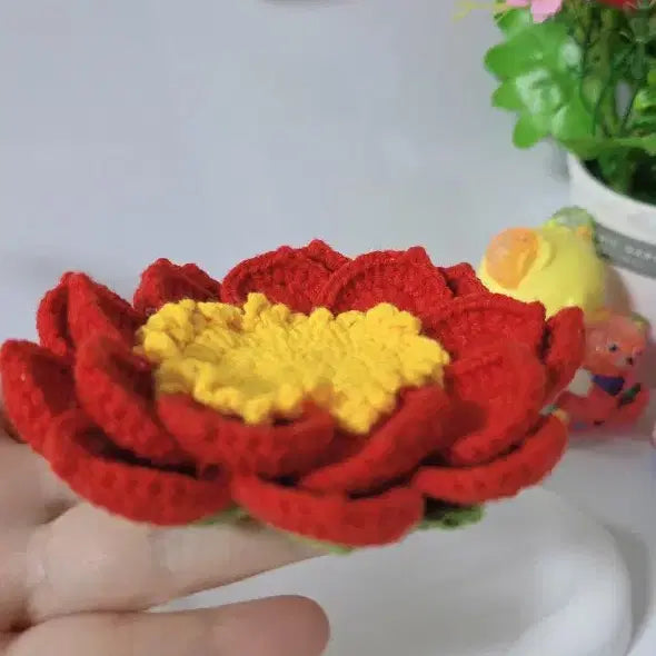 [BUNJANG] Handmade Crochet Lotus Flower Buddha Doll Keyring / 손뜨개 연꽃 불상 부처님 뜨개 인형 키링 가방고리 핸드메이드