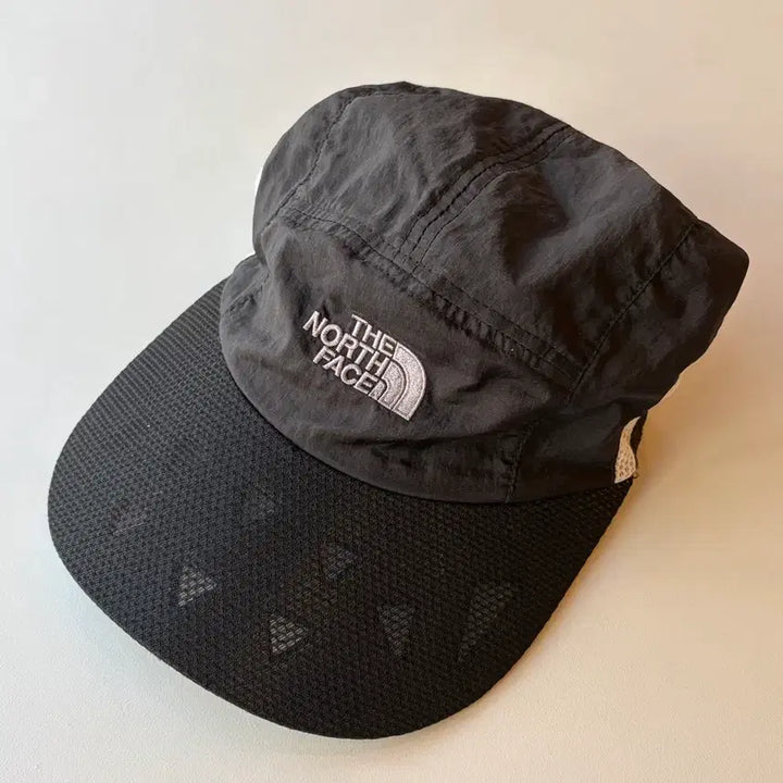 [BUNJANG] The North Face Y2K Outdoor Black Ball Cap / TNF 올드 노스페이스 Y2K 아웃도어 블랙 볼캡