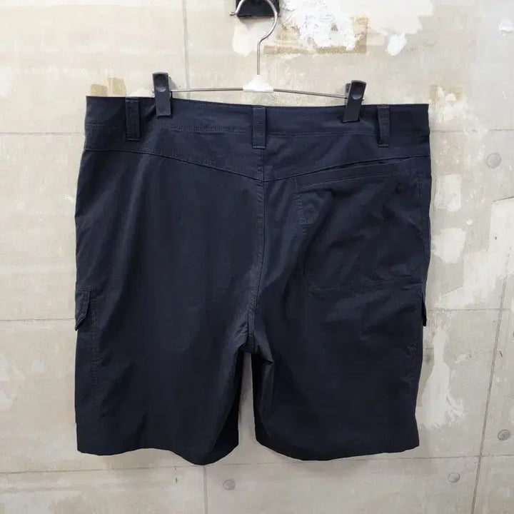 [SOLD OUT] (36)언더아머 정품 남성 피시헌터 카고 반바지/36size/상태우수