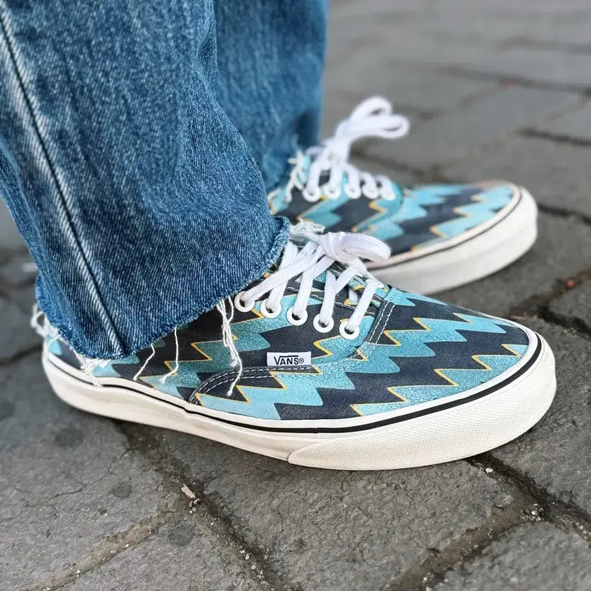 [BUNJANG] Vans Kenzo Lightning Bolt Authentic Aqua Blue Sneakers US10 / 반스 x 겐조 어센틱 라이트닝 볼트 - 아쿠아 블루 US10
