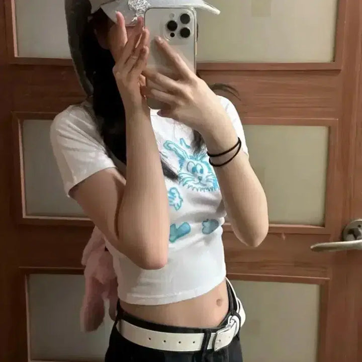 [BUNJANG] NewJeans Hanni OMG Graduation Outfit Rental / 뉴진스 하니 OMG 졸업사진 졸사 의상 대여