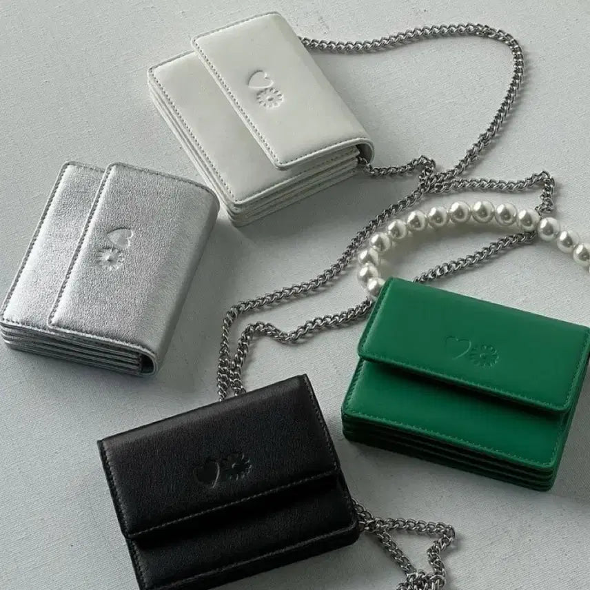 [BUNJANG] Saenggin Studio Flower Heart Accordion Chain Silver Mini Bag / 생긴스튜디오 플라워 하트 아코디언 체인 실버 지갑 미니백