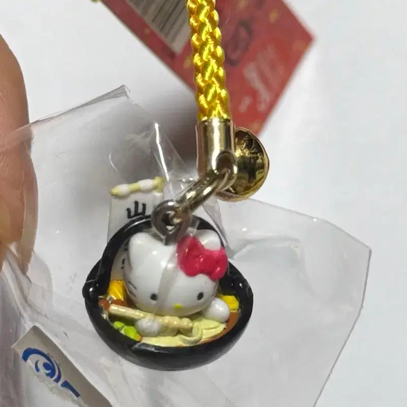 [BUNJANG] Sanrio Yamanashi Limited Edition Kitty Strap / 고전 키티 스트랩 야마나시 한정