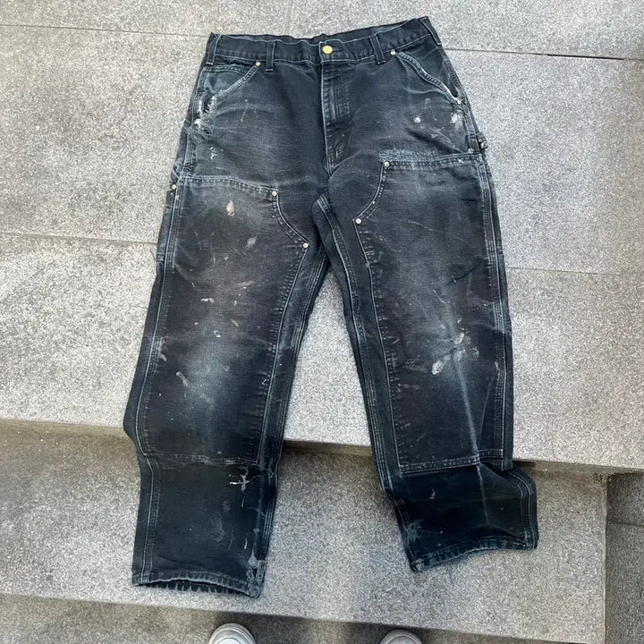 [SOLD OUT] Carhartt 블랙 더블니 팬츠 (32-33)