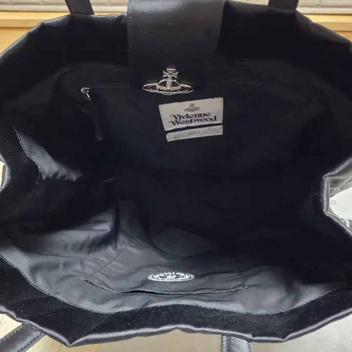 [BUNJANG] Vivienne Westwood Fabric Tote Bag / 비비안웨스트우드 블랙 패브릭 토트백