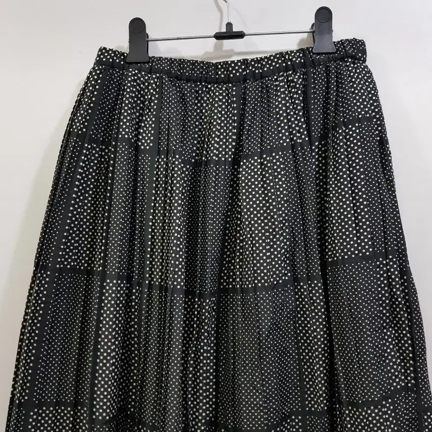 [SOLD OUT] 빈티지 밴딩 도트 패턴 플리츠 주름 롱 스커트 여F Q166