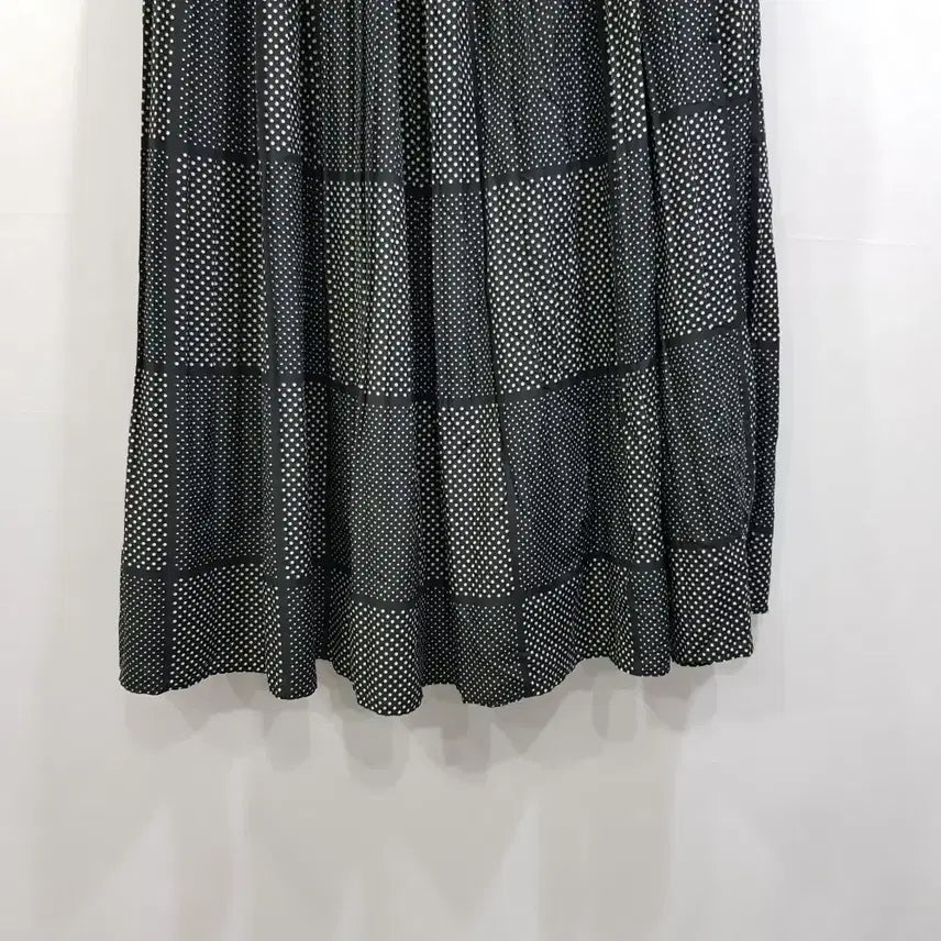 [SOLD OUT] 빈티지 밴딩 도트 패턴 플리츠 주름 롱 스커트 여F Q166