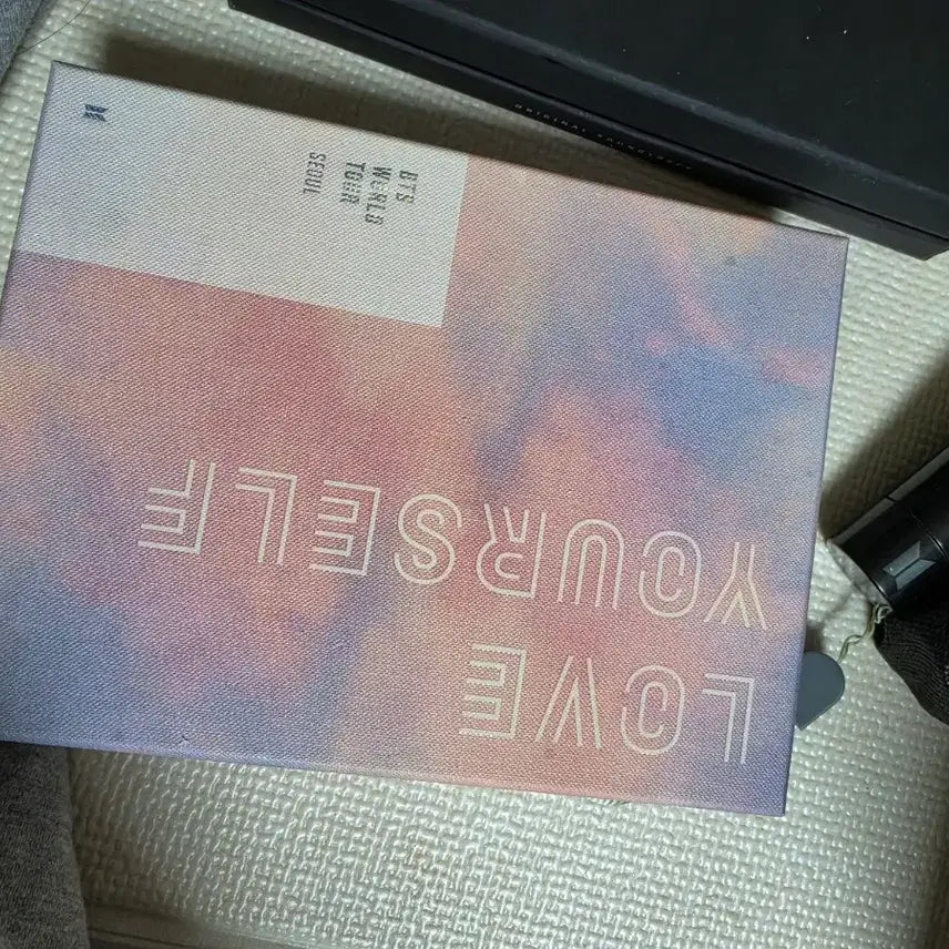 [BUNJANG] BTS V LOVE YOURSELF Seoul DVD + Photocard / 방탄소년단 LOVE YOURSELF 서울 DVD + 뷔 포토카드
