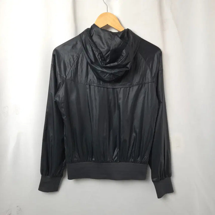 [SOLD OUT] 여S 나이키 기능성 바람막이 자켓 블랙