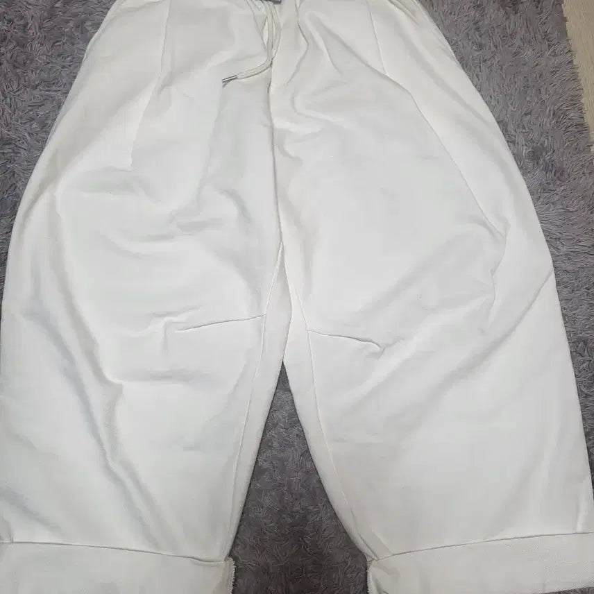 [BUNJANG] White Roll-up Wide Banding Pants / 화이트 롤업 와이드 밴딩 팬츠