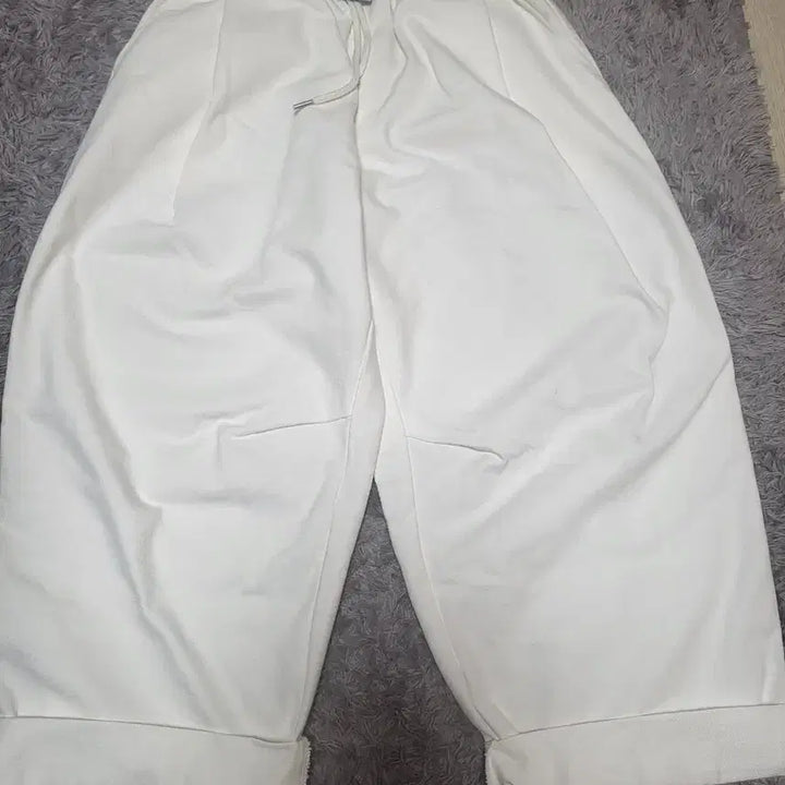 [BUNJANG] White Roll-up Wide Banding Pants / 화이트 롤업 와이드 밴딩 팬츠