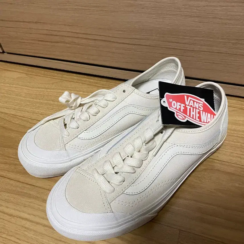 [BUNJANG] Vans Style 36 Decon SF White Sneakers / 반스 스타일 36 데콘 SF 화이트 225