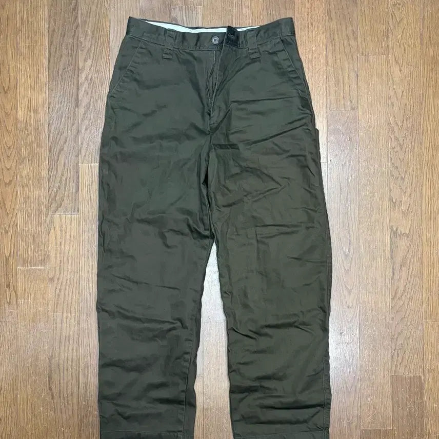[SOLD OUT] 유니클로 U 와이드핏 치노 팬츠 다크 브라운 79