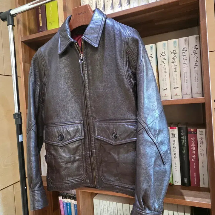 [BUNJANG] Lostworld Goat Skin G8 Raider Jacket (Size 38) / <로스트월드>  고트스킨 자켓(38) 하이웨이맨, 멀홀랜드, 마스터필름