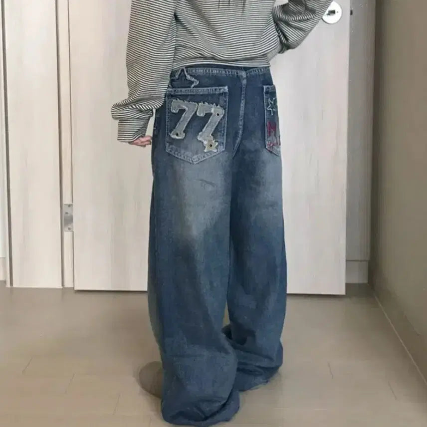 [BUNJANG] Avely Blue Hearts Star Embroidery Back Pocket Wide Denim (Size 77) / 새상품/일태포함)에이블리 블루하츠 77 와펜 별 자수 백포켓 와이드 데님