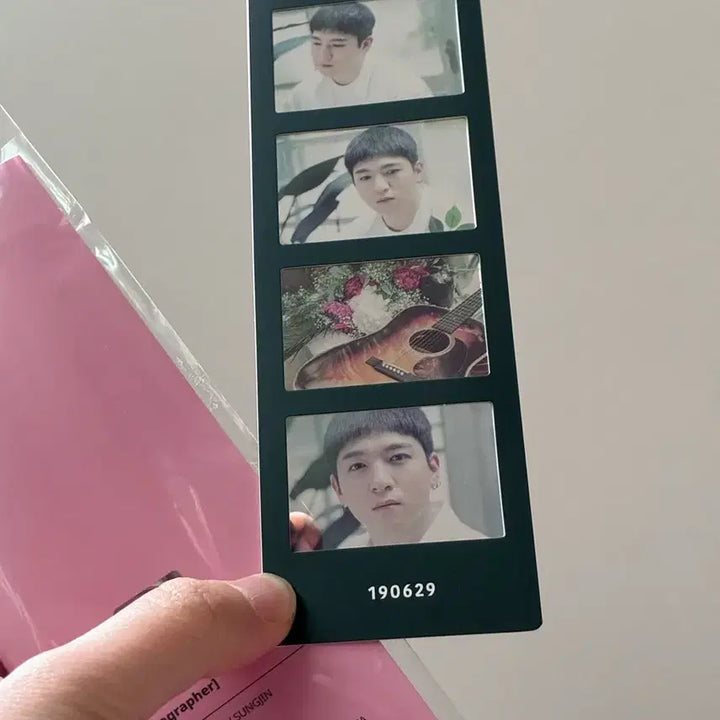 [SOLD OUT] 데이식스 2019 팬미팅 센토그래퍼 엽서,북마크 성진