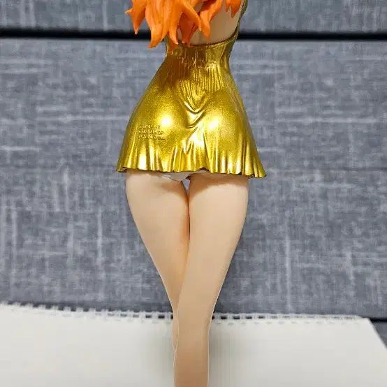 [SOLD OUT] 원피스 나미 골드 드레스 피규어