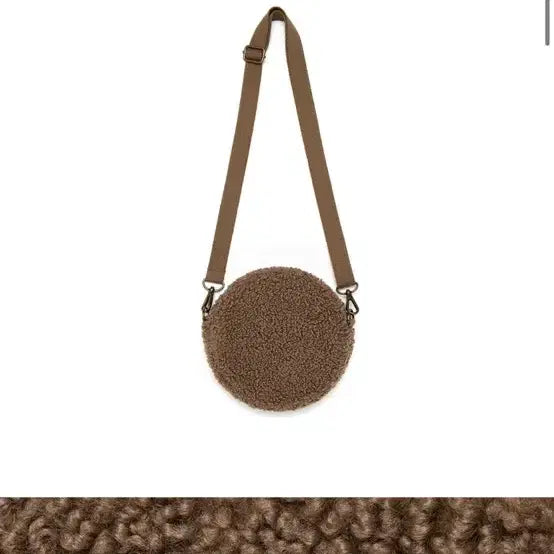 [BUNJANG] Lee Fleece Mini Tambourine Bag Brown / Lee 플리스 미니 탬버린백 브라운