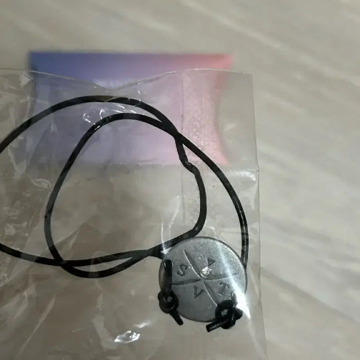 [BUNJANG] SEVENTEEN Caratland Bracelet / 세븐틴 캐럿랜드 팔찌