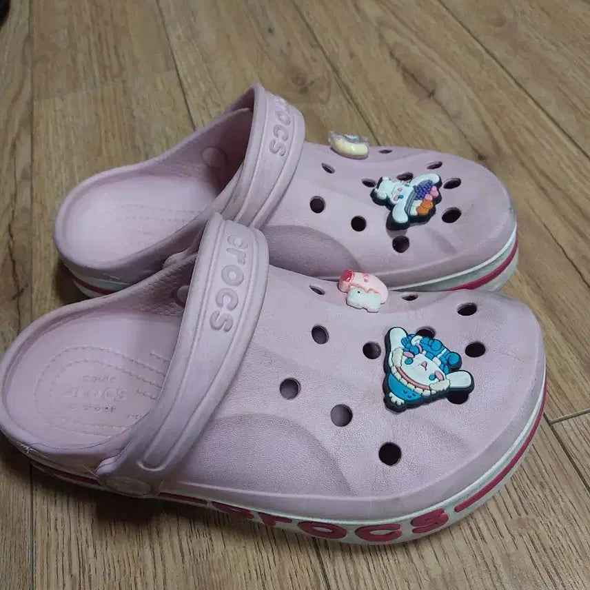 [BUNJANG] Crocs Kids Size 180 Shoes / 크록스 180.