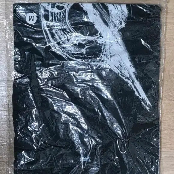 [BUNJANG] Thornapple Black Star Concert T-shirt, M Size / 쏜애플 검은별콘 티서츠, M사이즈 (원가이하양도)