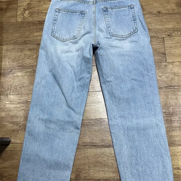 [BUNJANG] Steady Everywear Relaxed Denim Light Blue Jeans / 스테디에브리웨어 릴렉스드 데님 연청 라이트블루 s