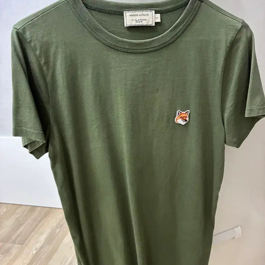 [BUNJANG] Maison Kitsuné Khaki T-Shirt / Maison Kitsune 메종키츠네 반팔 티셔츠 카키
