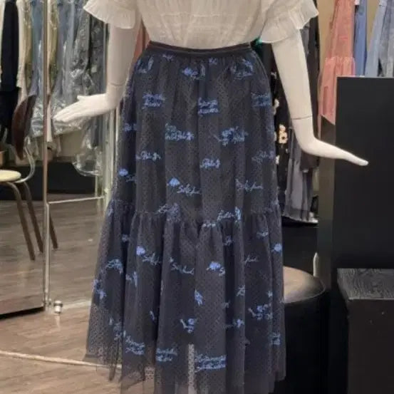 [BUNJANG] O!zoc!n Embroidered Tulle Long Skirt / 오즈세컨 자수 튤 스커트