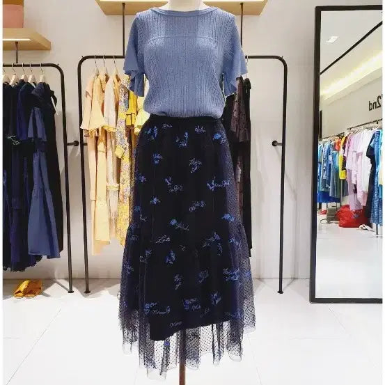 [BUNJANG] O!zoc!n Embroidered Tulle Long Skirt / 오즈세컨 자수 튤 스커트