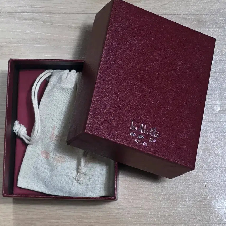 [SOLD OUT] 쏜애플 은팔찌, 사이즈1 (원가이하양도)
