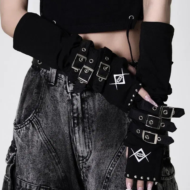 [BUNJANG] REFLEM Belt Embellished Arm Warmers / REFLEM 레플렘 벨트 장식 암 워머